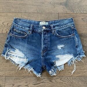 We The Free Distressed Button Fly Frayed Hem Jean Shorts